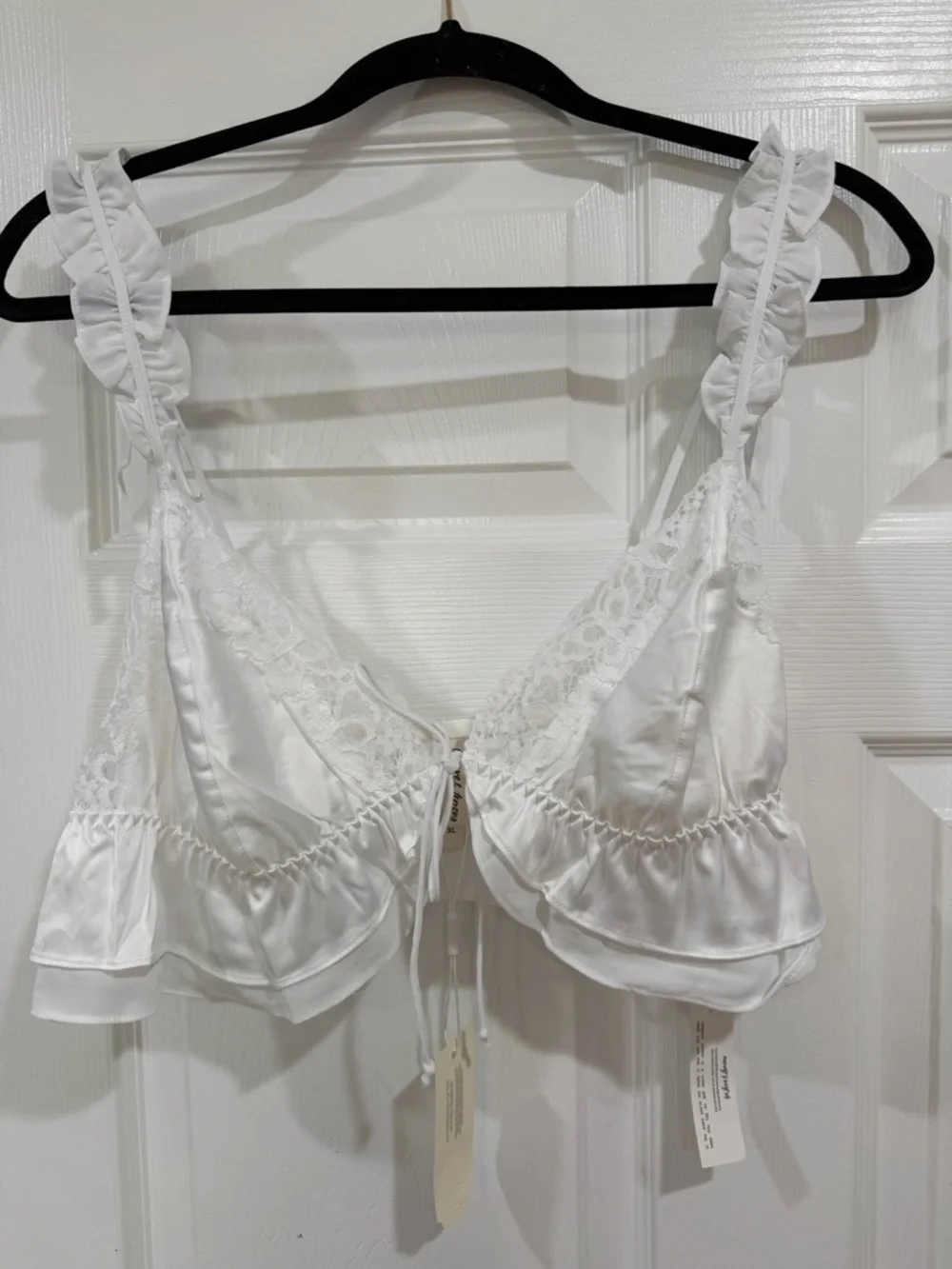 For Love And Lemons NWT Butterfly Lace Ruffle Bralette and Panty Set Size XL - Picture 3 of 9